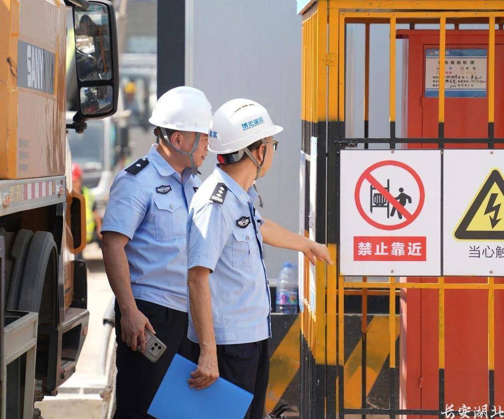 湖北宜昌669名项目警长敲门问需解难题